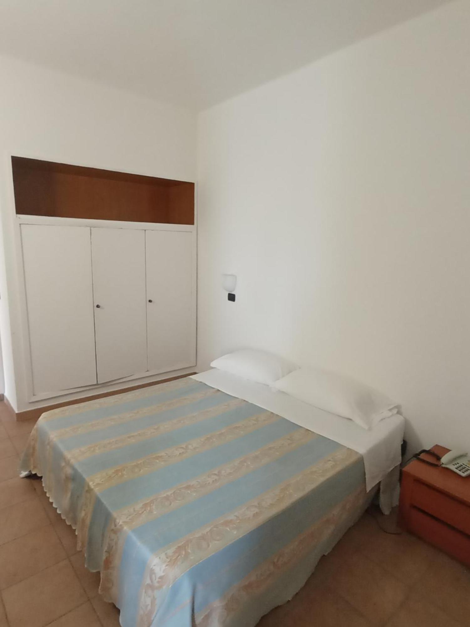 Hotel Beaurivage Senigallia Buitenkant foto